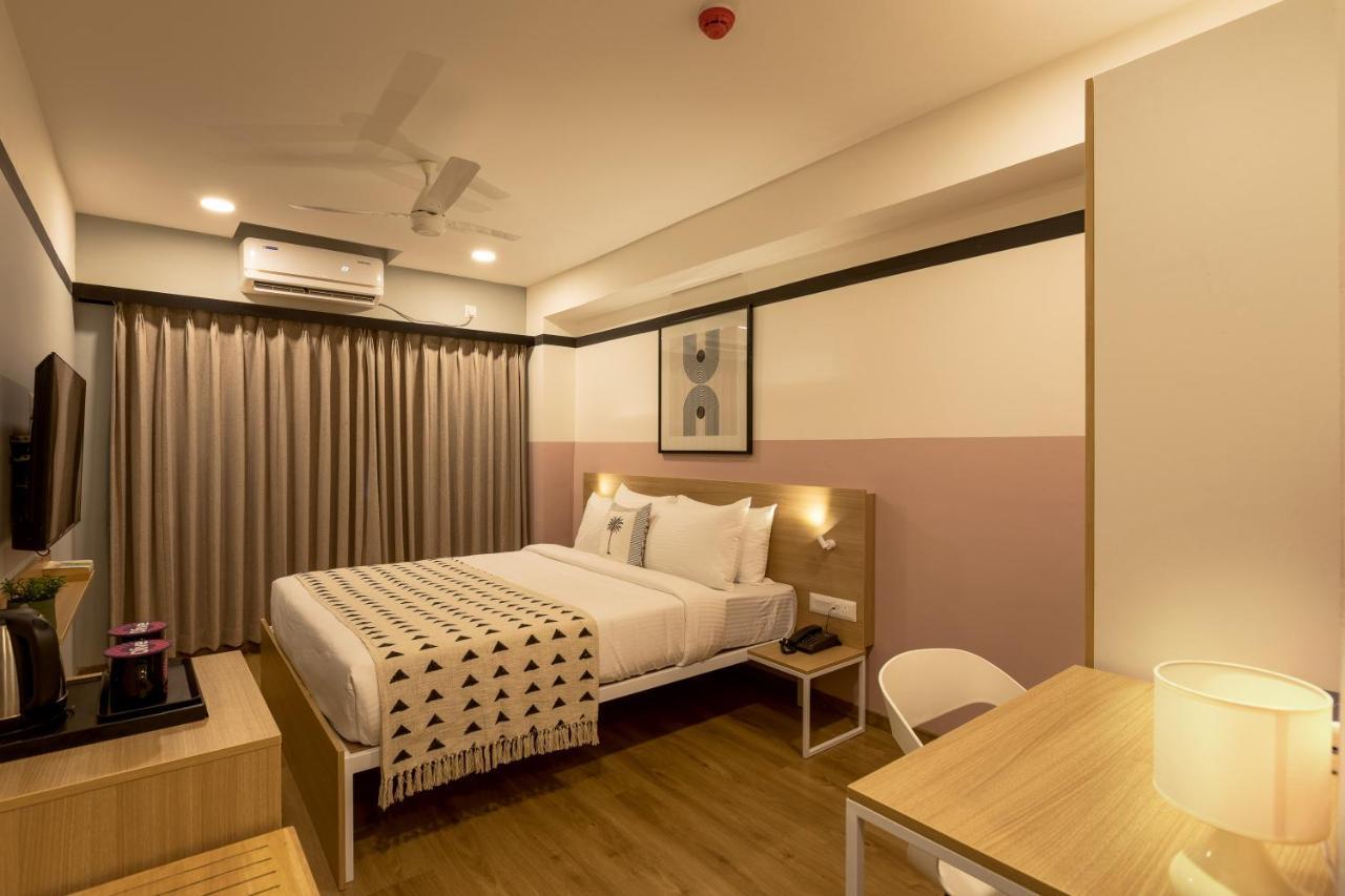 Olive Hotel Indiranagar 100Ft Road By Embassy Group Bangalore Exterior photo