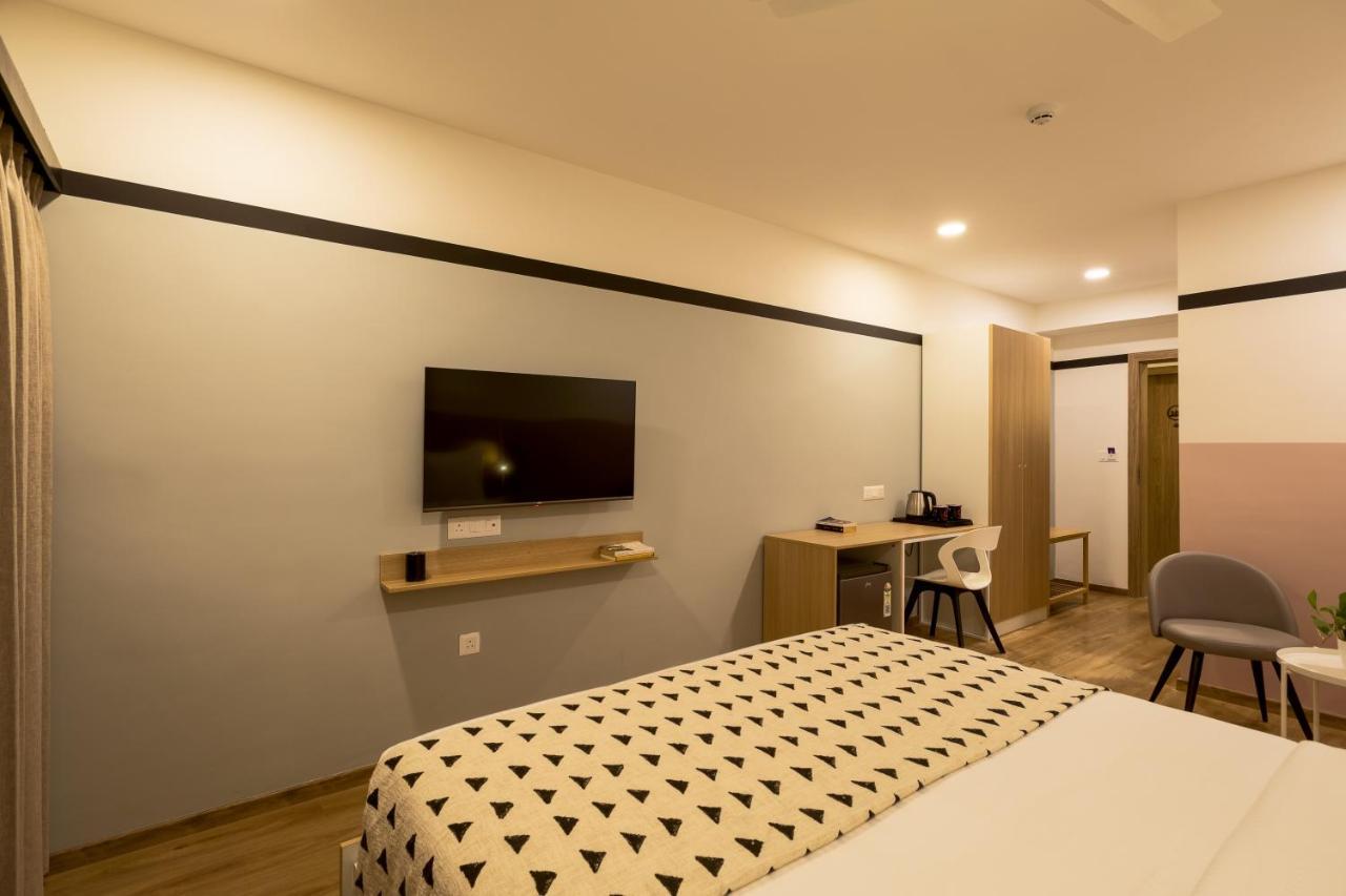 Olive Hotel Indiranagar 100Ft Road By Embassy Group Bangalore Exterior photo