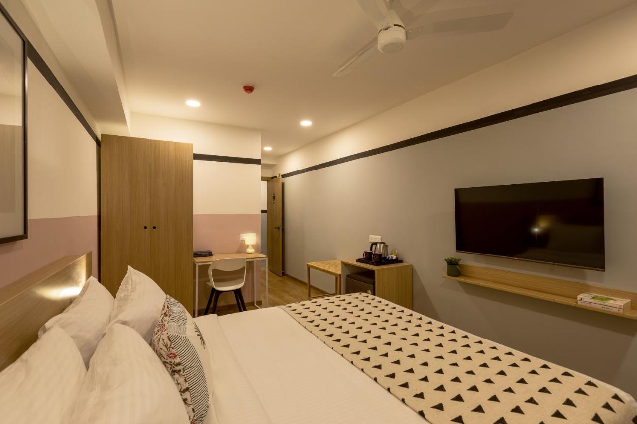 Olive Hotel Indiranagar 100Ft Road By Embassy Group Bangalore Exterior photo